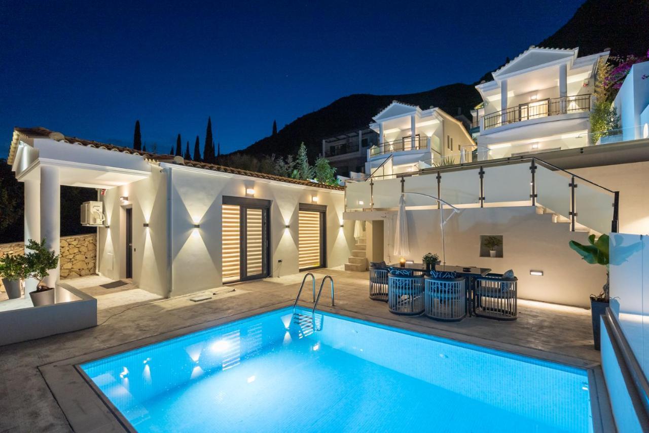 Maria Pf Ee Vila Nydri (Lefkada)